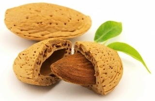 https://www.fitforlife.fr/wp-content/uploads/2014/01/amandes.jpg
